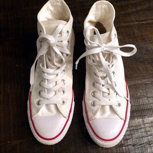 White Converse Chuck Taylor All Star Hi Tops  8.5